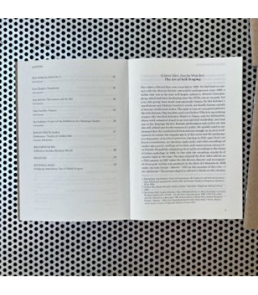 Moscow Concept 1985 / Livre et DVDs