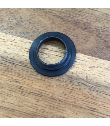 Screw-in eyecup adapter ring for Beaulieu 4008 Super 8 cameras